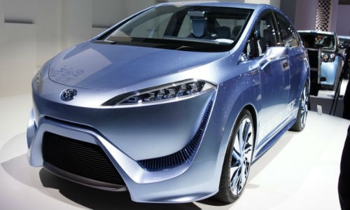 Toyota fabricará auto propulsado por hidrógeno en 2015