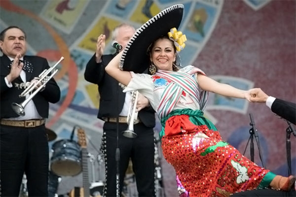 En Washington festejaron el 5 de Mayo por anticipado