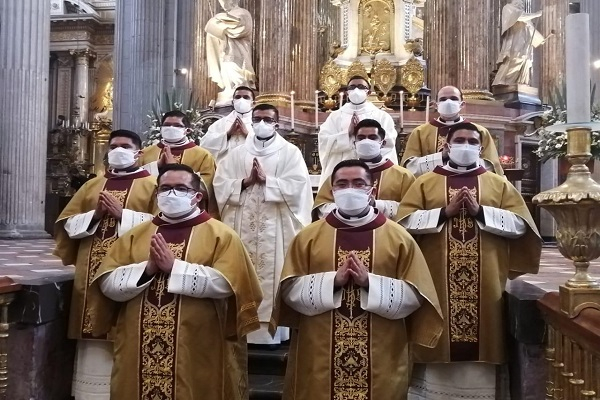 Arquidiócesis de Puebla ordena a 3 nuevos sacerdotes y 7 diáconos