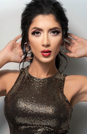 Kimberly Flores, su sensual respuesta a críticas por su cuerpo
