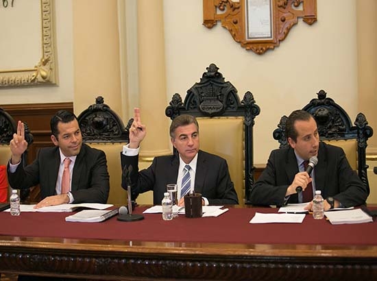 Cabildo de Puebla aprobó Ley de Ingresos y tablas catastrales 2015