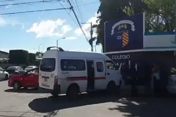 Colisión de Ruta M1 dejó nueve pasajeros heridos en Huexotitla