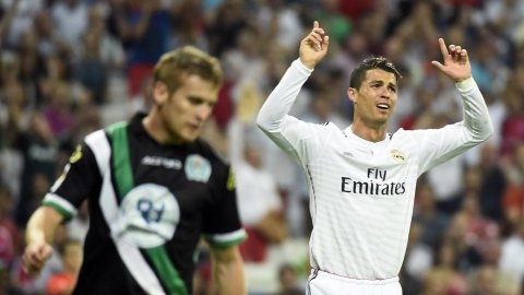 Real Madrid debutó con victoria en la Liga de España 2-0 ante Córdoba