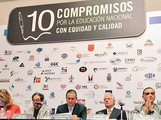 124 agrupaciones civiles exigen a candidatos a firmar 10 compromisos por la educación