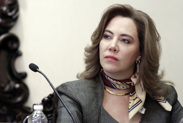 Blanca Lilia Ibarra y Patricia Kurczyn, en la lista de 25 candidatos al IFAI