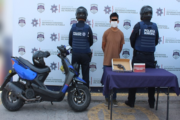 Capturan a “El Lompe”, ladrón que baleó a usuario de transporte público en Puebla