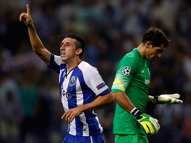 Héctor Herrera anotó gol en victoria del Porto