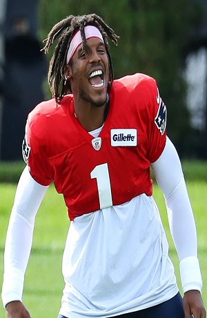 Cam Newton agradece su titularidad en los Patriotas de cara a la nueva temporada