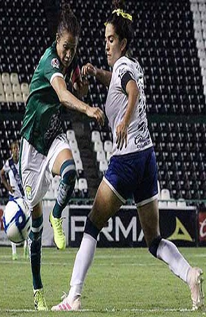 Puebla Femenil recibe a las Esmeraldas de León en el Cuauhtémoc