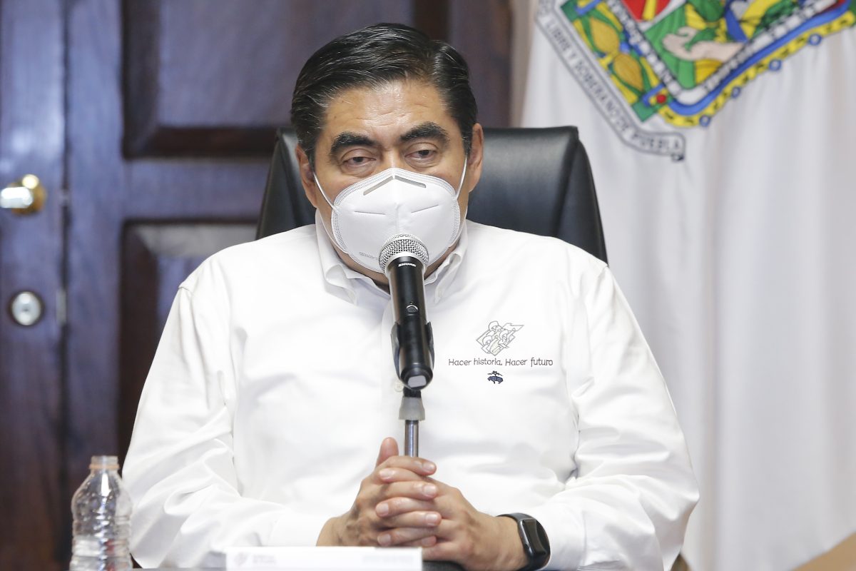 Traslado de reos despresurizará los penales de Puebla: Barbosa