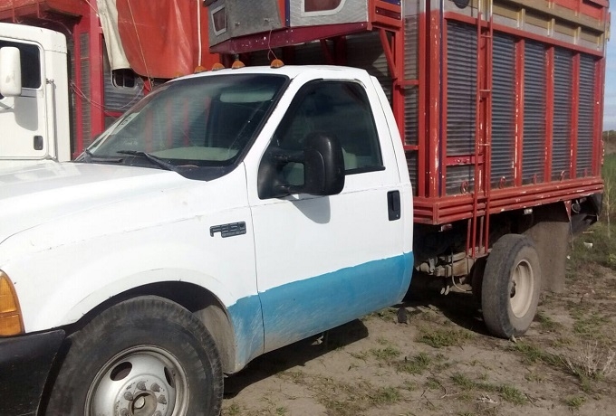 Decomisaron más de 4 mil litros de combustible robado en operativos por Puebla