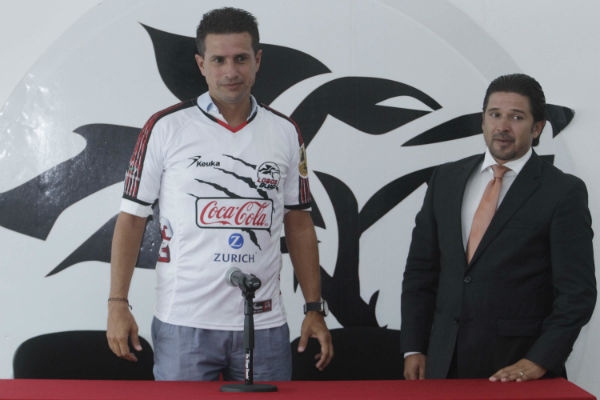 Ricardo Alfredo Valiño, nuevo DT de Lobos BUAP
