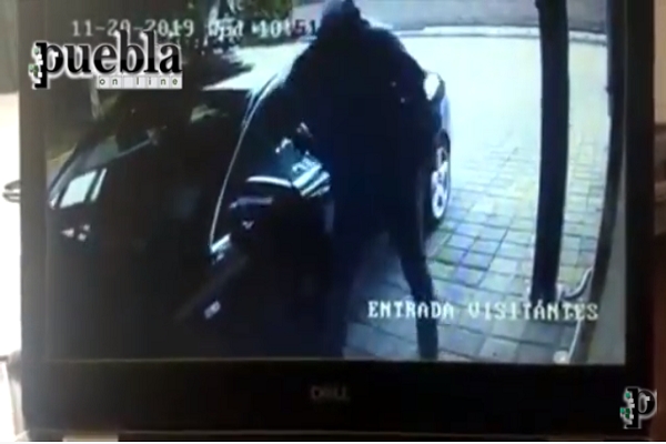 Intentan asaltar a automovilista en el acceso al Fraccionamiento “La Misión” en Puebla