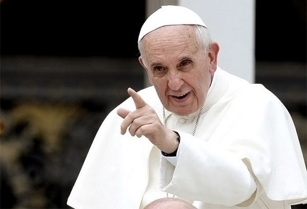 Papa Francisco: “libertad de expresión pero sin ofender”