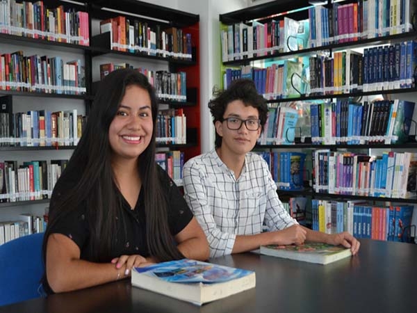 Estudiantes del Bachillerato 5 de Mayo de la BUAP destacan en ciencia