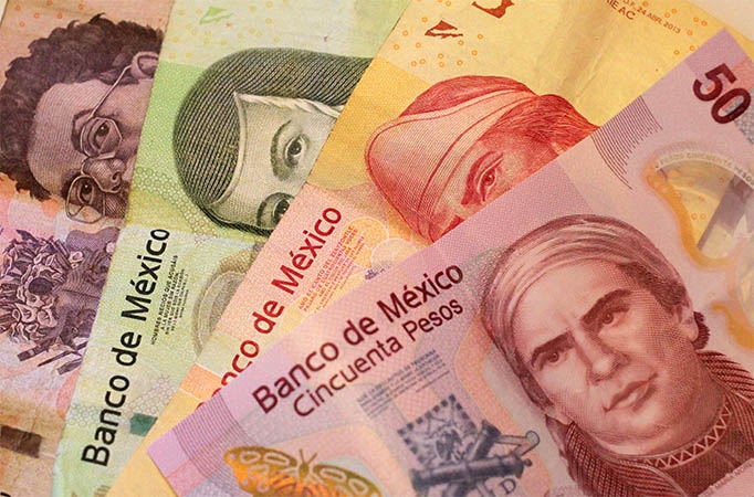 Poblanos, entre los que menos pagan por su deuda pública, según IMCO