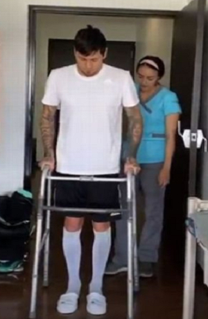 Nico Castillo fue dado de alta, continuará rehabilitación en su casa