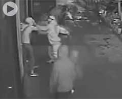 VIDEO: Mujer fue brutalmente golpeada y atracada en Nueva York