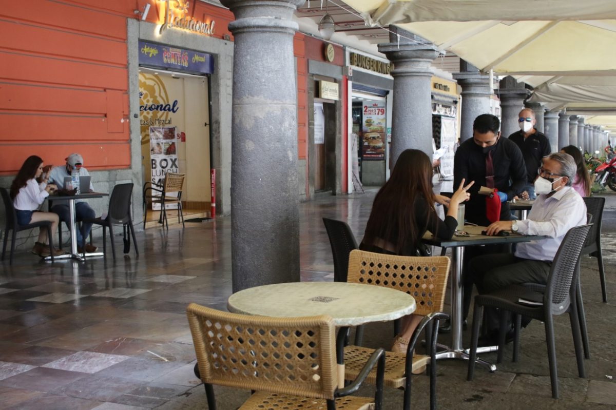 Todos las fondas, cocinas, restaurantes y cafeterías deben cumplir con aforo reducido: SE
