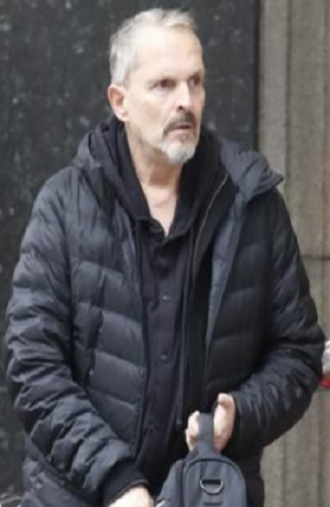 Miguel Bosé padecería enfermedad que le impide hablar