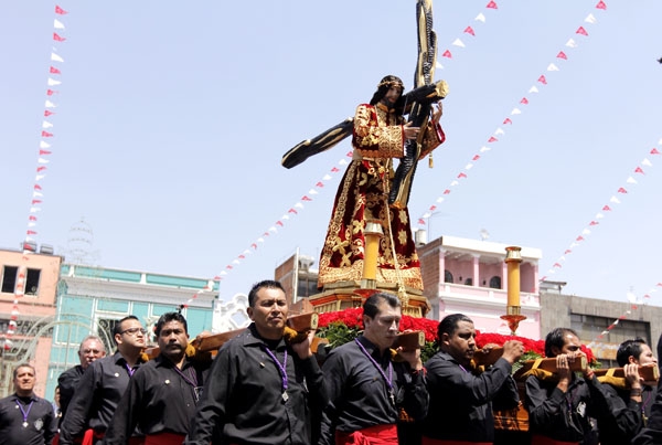 FOTOS: La Procesión del Silencio este Viernes Santo