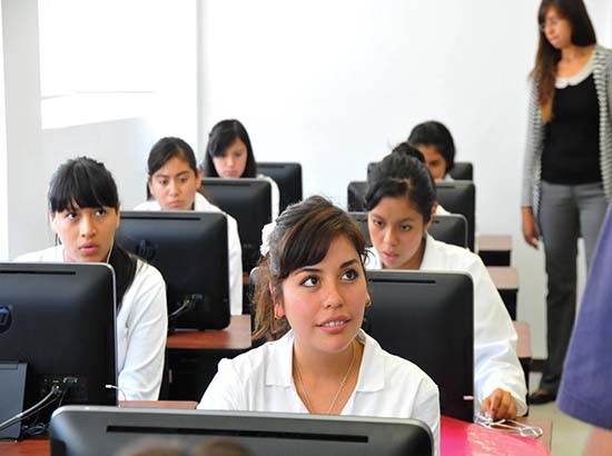 BUAP lanza convocatoria para otorgar 6,200 becas institucionales
