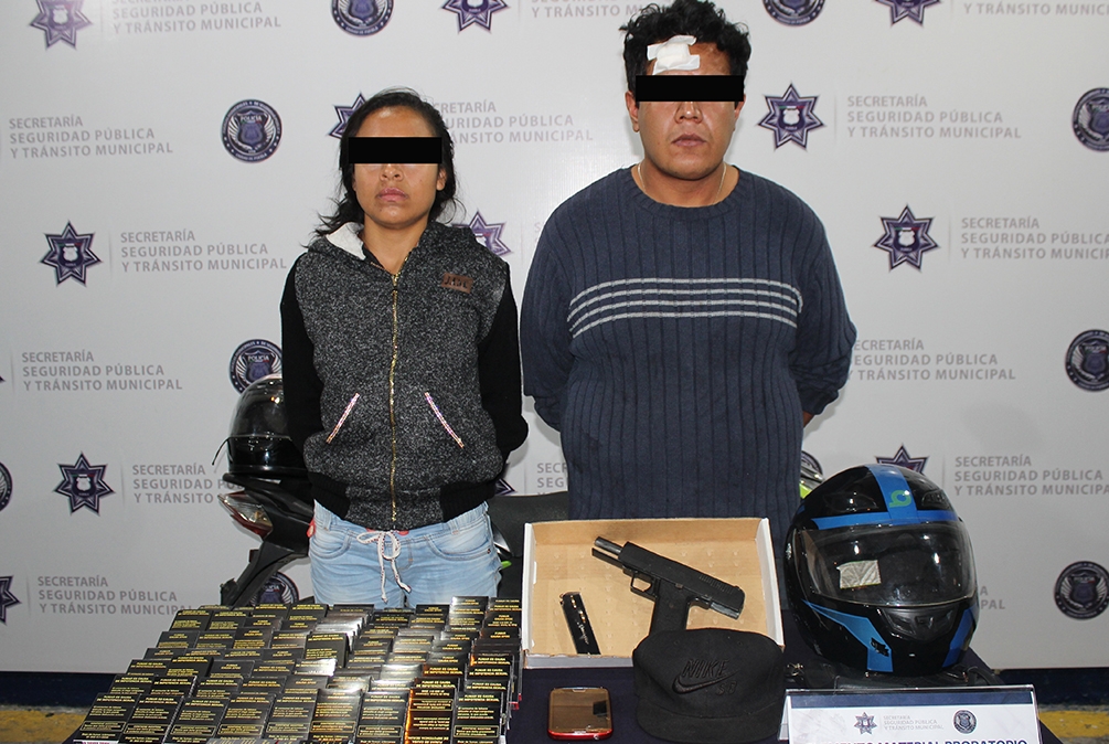Caen dos integrantes de “Los Eskatos” que atracaban tiendas Oxxo en Puebla