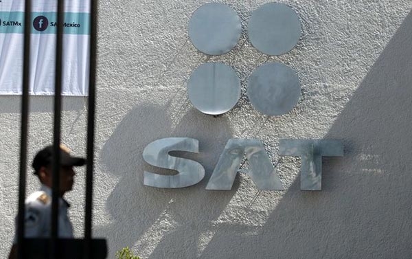 SAT presume devolución récord de 12 mmdp a contribuyentes