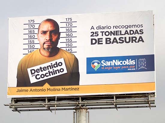 Retiran espectaculares de vecinos “cochinos” en Nuevo León