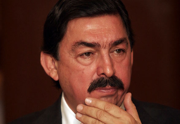 PGR obtiene Ficha Roja de Interpol contra Gómez Urrutia
