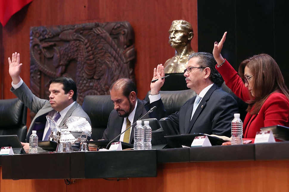 Senadores podrían objetar la destitución del titular de la Fepade
