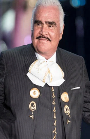 Vicente Fernández es hospitalizado en Guadalajara