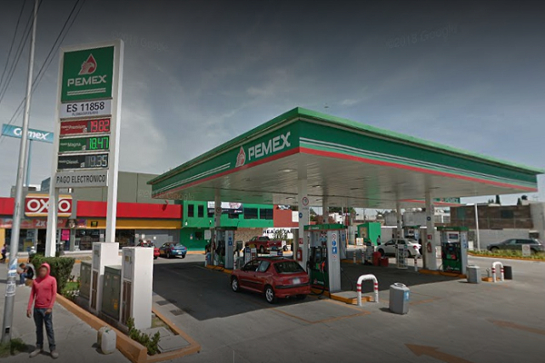 Pareja de ladrones atracó gasolinera en Avenida de Las Torres