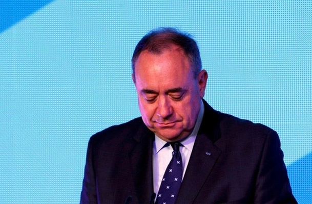 Renuncia primer ministro de Escocia por rechazo a independencia