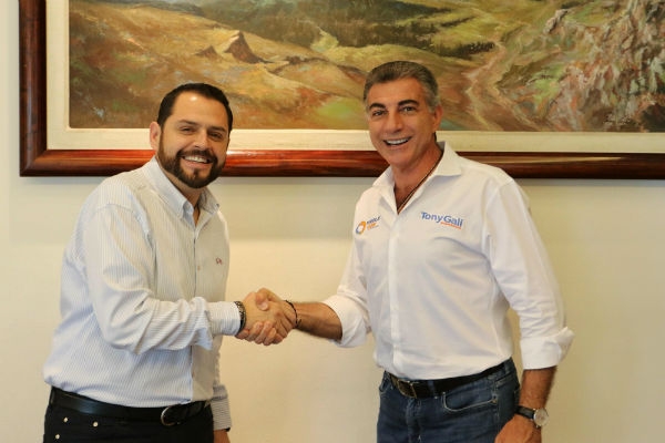 Gali se reúne con subsecretario de la SCT por plan de obras