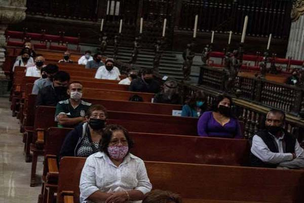 Así fueron las primeras misas en la “Nueva Normalidad”