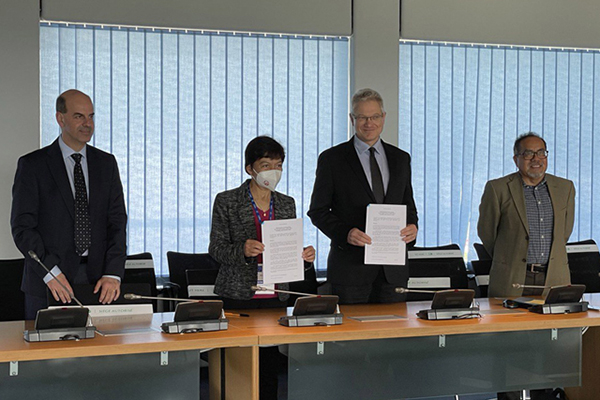 BUAP firma convenio de colaboración con la CERN en Ginebra, Suiza