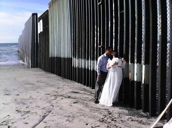 Amarse de lejos; casarse en la frontera
