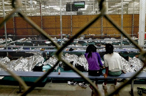 EU inaugura el mayor centro de detención de inmigrantes