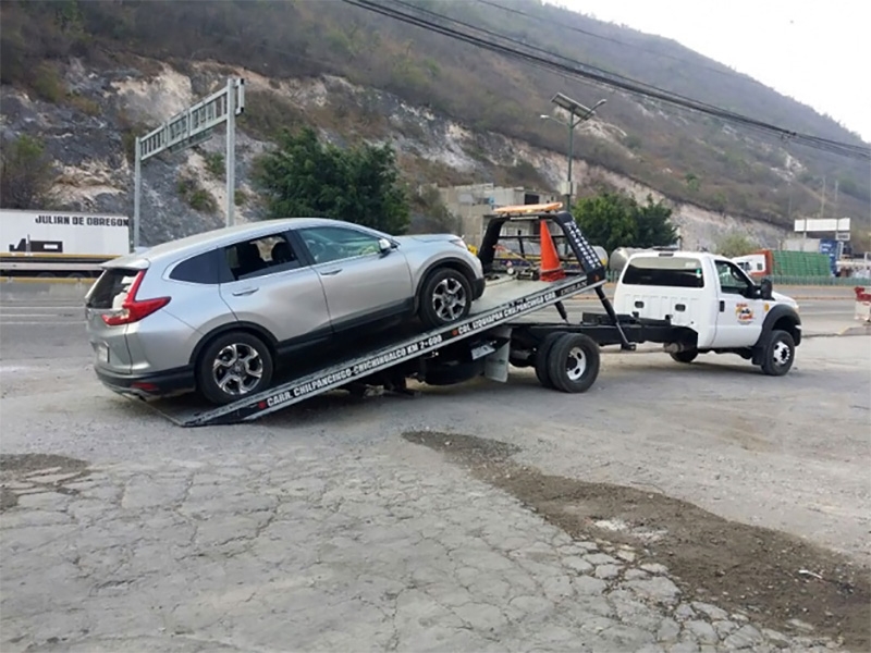 Disparan contra turistas para asaltarolos en la Autopista del Sol