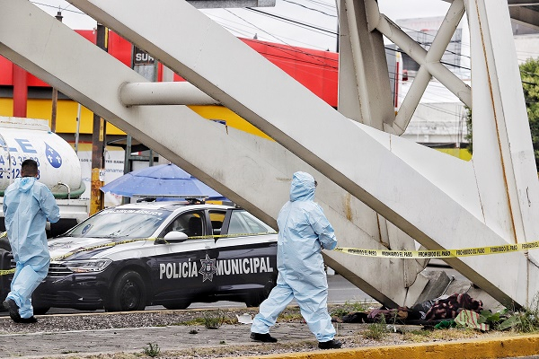 Indigente fue hallado sin vida afuera del ISSSTE en San Manuel