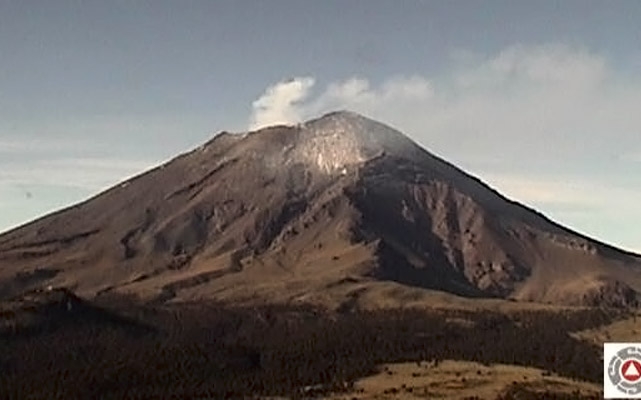 Popocatépetl registró 26 exhalaciones de baja intensidad
