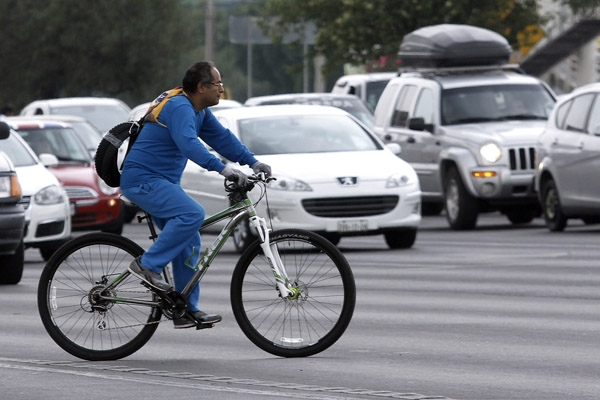 Gobierno licitará construcción de ciclopista en Vía Atlixcáyotl