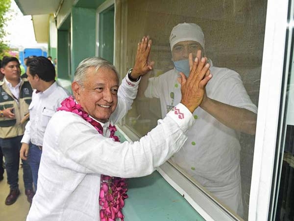 Adversarios no han logrado frenar marcha de la 4T, afirma AMLO