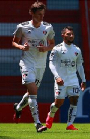 Directiva de Atlas y Santos retienen 50% de salarios por CONAVID-19