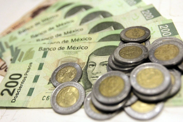 Proponen que cajeros despachen billetes y monedas fraccionarias