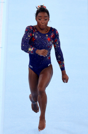 Tokio 2020: Simone Biles se retira de competencia y alude “presión mental”