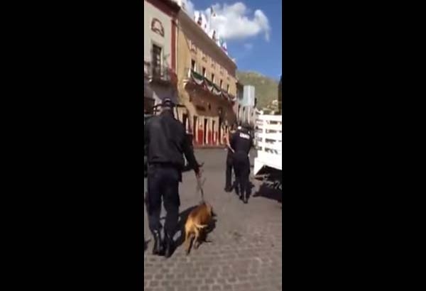 VIDEO: Detienen a estudiante por grabar supuesto abuso de policías