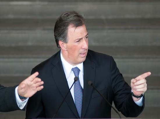 Donald Trump es un ignorante, acusa Meade