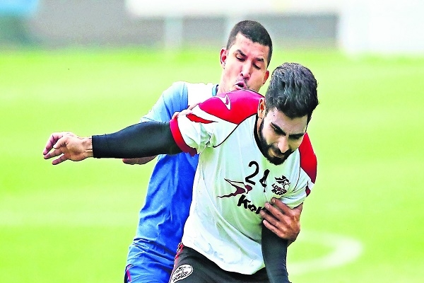 Lobos BUAP cayó 1-3 ante Cruz Azul en debut de Jémez